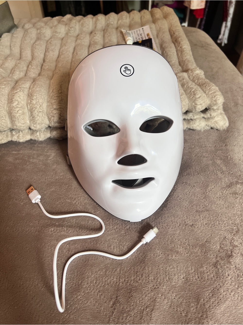 LED Facial Mask - 6 color settings for multi-function